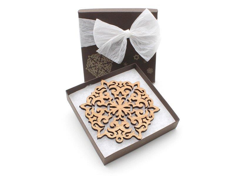 Timber Green Woods - Detailed Snowflake Ornament Gift Box