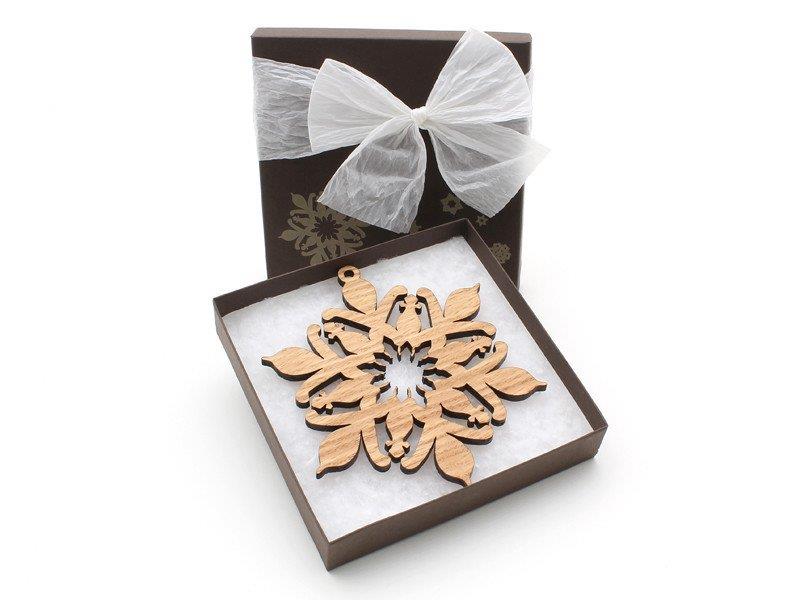 Timber Green Woods - Detailed Snowflake Ornament Gift Box