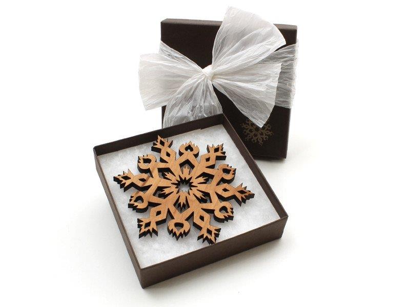 Timber Green Woods - Detailed Snowflake Ornament Gift Box