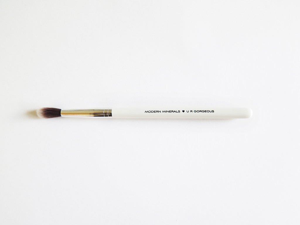 Modern Minerals - Blending Brush